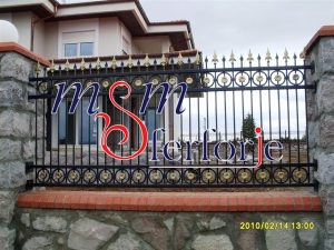 036 FERFORJE BAHÇE KORKULUKLARI