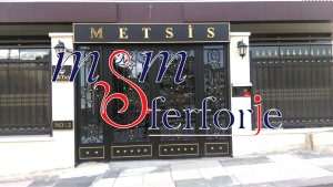 063 FERFORJE BİNA GİRİŞ KAPISI