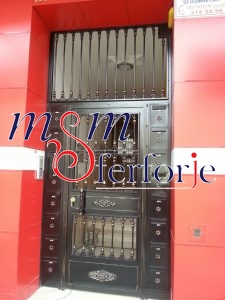 077 FERFORJE BİNA GİRİŞ KAPISI