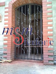 013 DEKORATİF BALKON KAPILARI