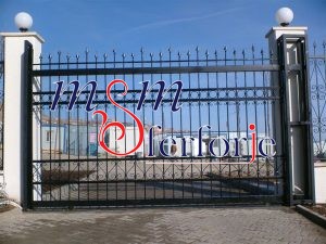 049 FERFORJE YANA KAYAR GARAJ KAPISI