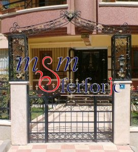 038 FERFORJE KANATLI BAHÇE GİRİŞ KAPISI