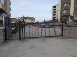 053 FERFORJE YANA KAYAR GARAJ KAPISI