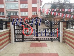 084 FERFORJE KANATLI BAHÇE GİRİŞ KAPISI