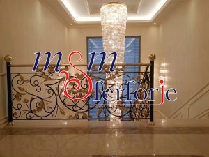 051 FERFORJE MERDİVEN KORKULUĞU