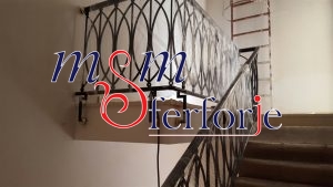054 FERFORJE MERDİVEN KORKULUĞU