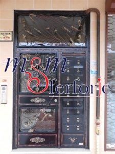 145 FERFORJE BİNA GİRİŞ KAPISI