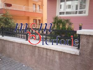 134 FERFORJE BAHÇE KORKULUKLARI