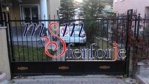 010 FERFORJE YANA KAYAR GARAJ KAPISI